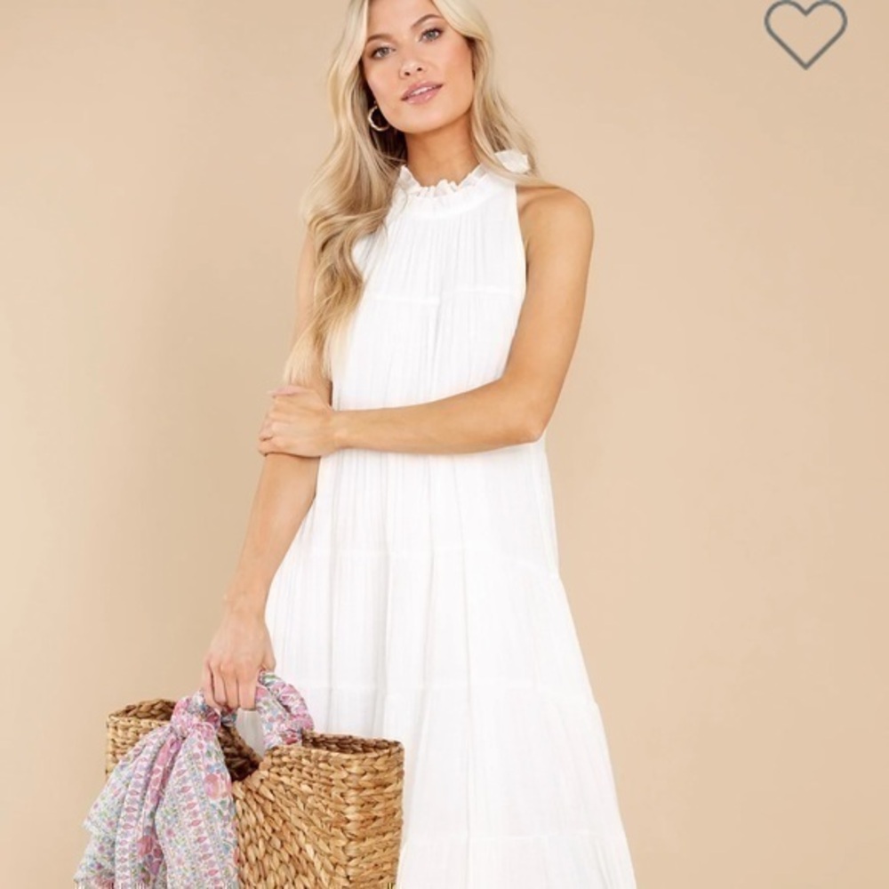NWT Aura White Tiered Maxi Dress